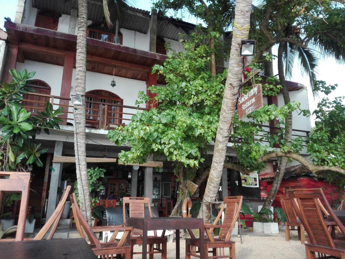 Sunset Colony Beach Resort أونا واتونا المظهر الخارجي الصورة